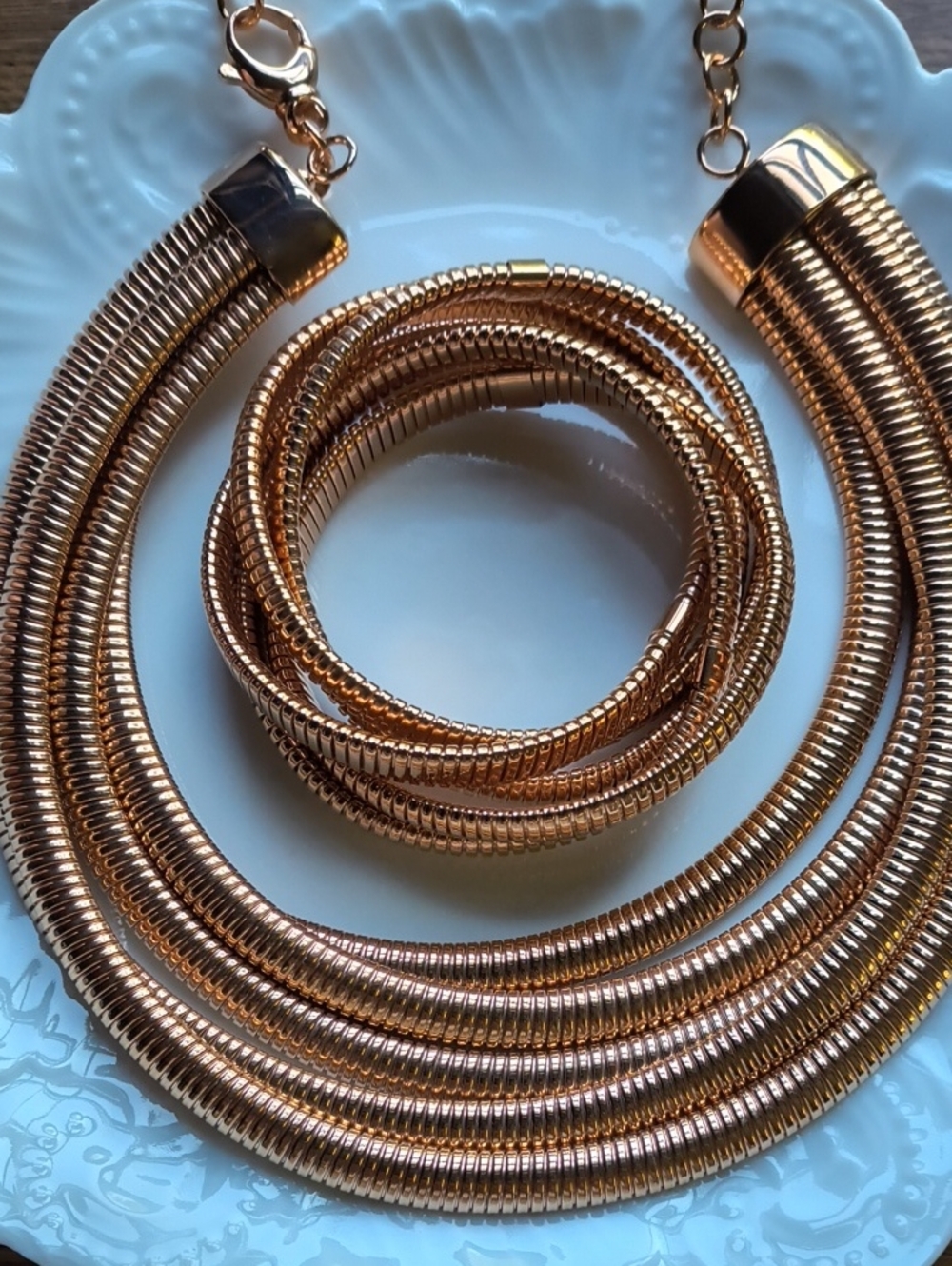 Slinky Snake Style Bronze Necklace Bracelet Set